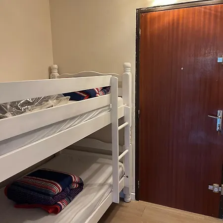 - Motte - Fully Equipped *